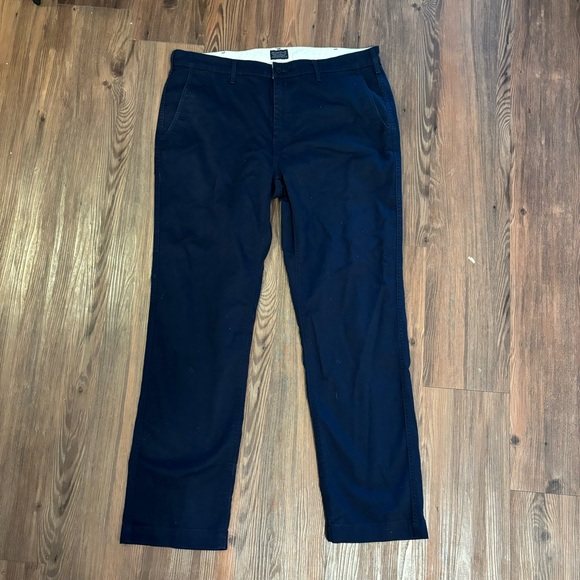 Levi Men's Navy Pants Dress Chino Work Dress Classic Slacks 36 X 32 - Picture 1 of 7